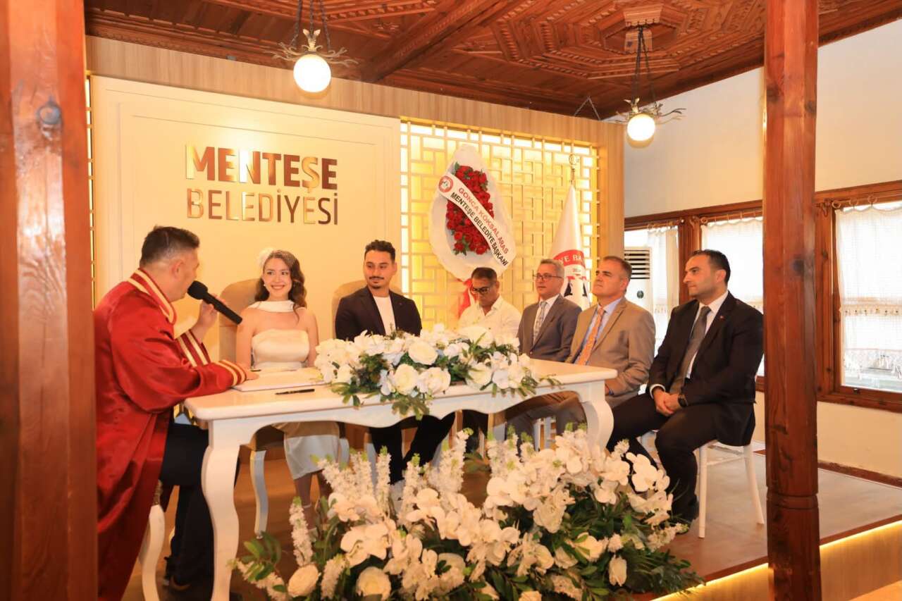 Muğla’da Şehit Berkant Şara’nın Yeğeni Gülayşe İrem Kurt ile Emre Topsakal Evlendi 2